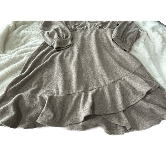 Womens Taupe Long Sleeve Dress Large Ruffled Accents Super Soft! - Picture 4 of 10